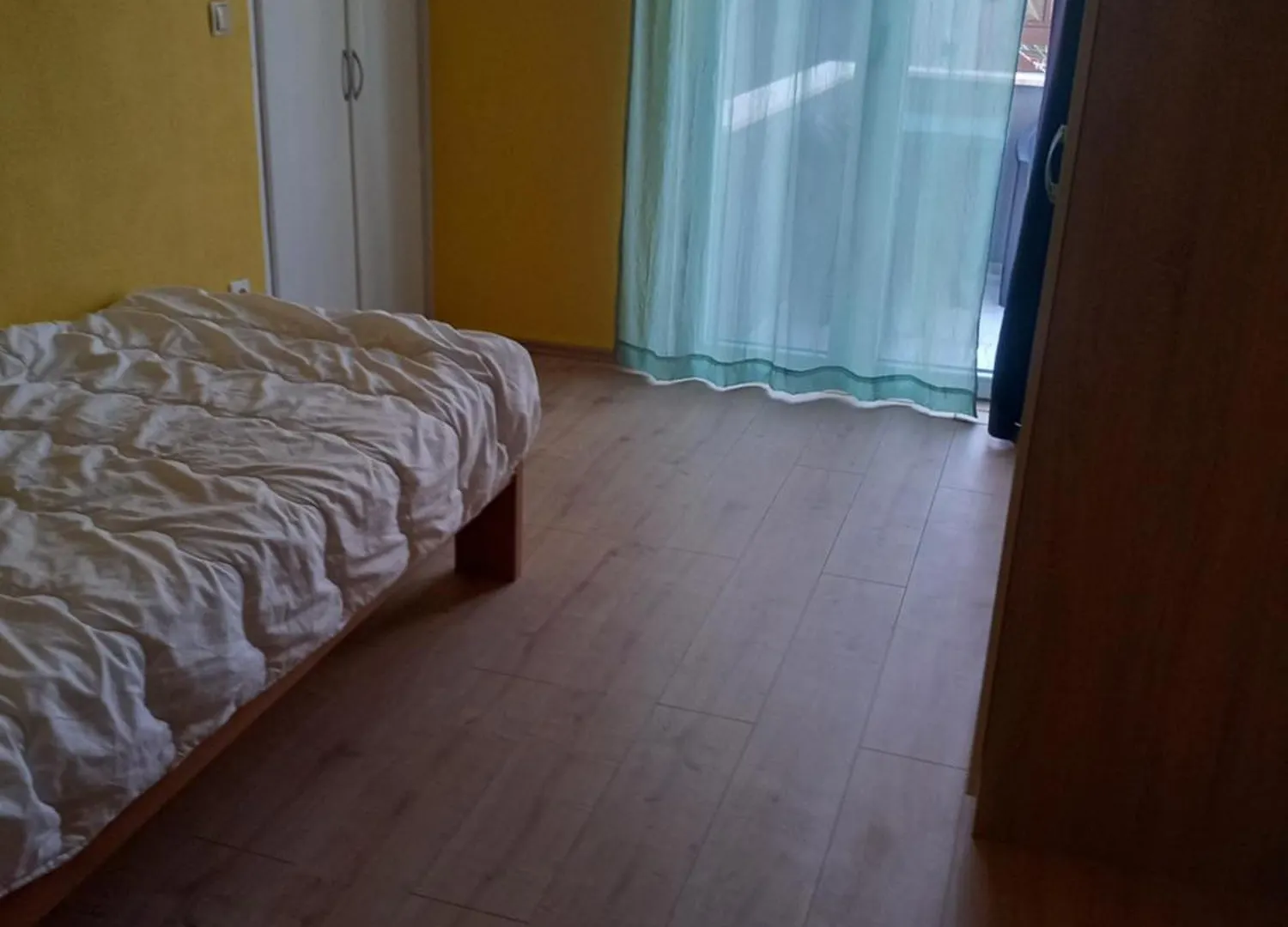 Zeljko Apartmani ザダル